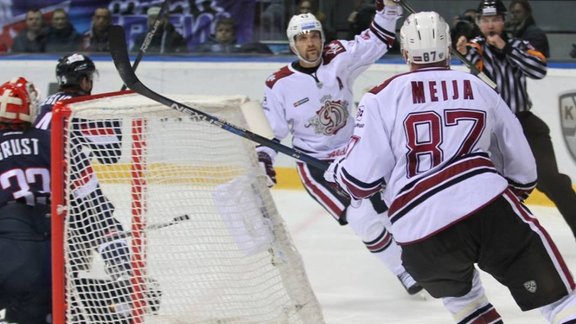 Slovan - Dinamo R, Tim Sestito