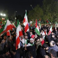 Izraēlas draudu gadījumā Irāna mainīs savu kodoldoktrīnu, draud Teherānas pārstāvis