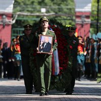 Режиссера и депутата Станислава Говорухина похоронили с воинскими почестями