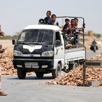 Sīrijas kurdi apsūdz Turciju vietējo iedzīvotāju pārvietošanā