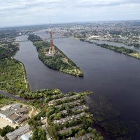 Rīgas dome piekrīt nākotnē ar 'Merks' iemainīt Zaķusalas krastmalu