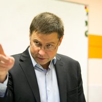 Домбровскис будет стартовать на выборах в ЕП под первым номером