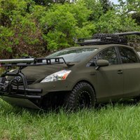 Amerikāņi uz 'Toyota Prius' hibrīda bāzes radījuši 'ideālo auto medībām'