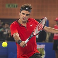 Federers pārspēj Džokoviču un septīto reizi triumfē Sinsinati 'Masters' turnīrā