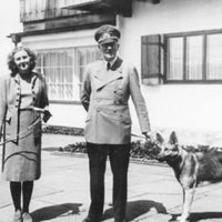 ФСБ: Гитлер действительно покончил с собой в 45-м