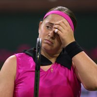 Ostapenko Štutgartes turnīrā zaudē dubultspēļu pirmajā kārtā