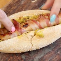 Video: 'Grila skolas' hotdogi ar cāļa desiņām