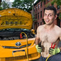 ФОТО: Самые сексуальные таксисты Нью-Йорка снялись для календаря