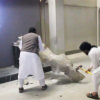 Боевики "Исламского государства" уничтожили древние артефакты