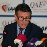 IAAF prezidents personiski lūdzis Senegālu izdot Francijai korupcijā apsūdzēto IAAF mārketinga konsultantu Djaku