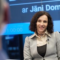 'Delfi TV ar Jāni Domburu': atbild Ilga Šuplinska