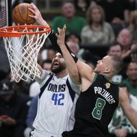 "Celtics" došanās pēc titula: treneris uzsver komandas nozīmi; Porziņģis sajūsmināts par pirmo atgriešanos Dalasā