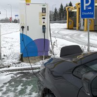 "Ja nav normāla auto, ģimenei neesi vajadzīgs!" Elektroauto uzlādes piedzīvojumi