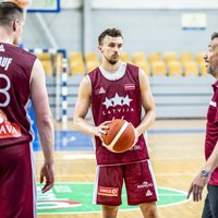 Latvijas basketbola izlase nākamnedēļ aizvadīs pirmo spēli Banki vadībā