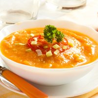 Тыквенный крем-суп с помидорами