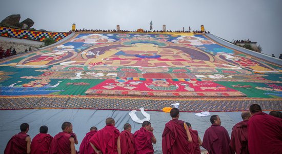 Ķīna līdz 1.aprīlim aizliegusi ārvalstu tūristiem apmeklēt Tibetu