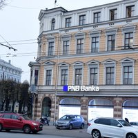 Неплатежеспособный PNB banka покинули 200 сотрудников