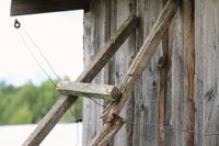 Решение Кабмина: бесхозные советские постройки разрешат "объединять" с земельным участком