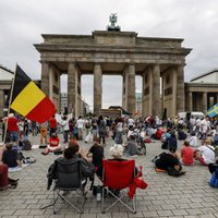 Demonstrācijās Berlīnē ievainoti 45 policisti