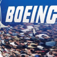 Boeing приостановил испытания нового самолета из-за проблем с двигателем