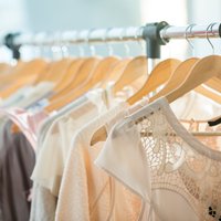 Крупнейший в Балтии торговец одеждой реорганизует сеть магазинов