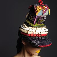 5 дизайнеров создали 5 шляп в честь 5-летия L`Officiel Latvija