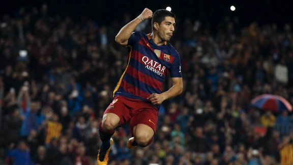 Barcelona Luis Suarez celebrates goal against Sporting