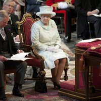 Королеве Елизавете II повысили зарплату на $7 млн