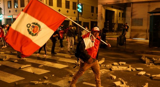 Peru atsauc savu vēstnieku no Kolumbijas
