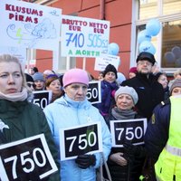 Латвийские педагоги наметили дату нового протеста