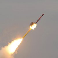 Ziemeļkoreja palaidusi trīs raķetes