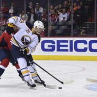 ВИДЕО: Гиргенсонс забросил первую шайбу за 22 матча чемпионата НХЛ