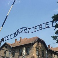В Германии могут предать суду 30 надзирателей Освенцима