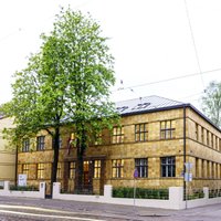 Foto: Atjaunota 'Roche' vēsturiskā ēka Rīgā, ieguldot piecus miljonus eiro