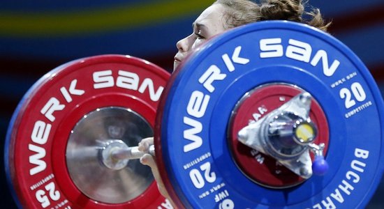 Латвийская штангистка Ребека Коха завоевала золото чемпионата Европы