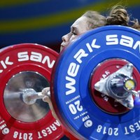 Латвийская штангистка Ребека Коха завоевала золото чемпионата Европы
