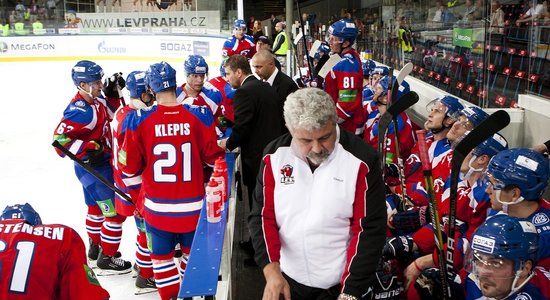 ”Лев” Сейейса валится, Кулда припечатал Ролинеку