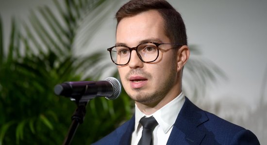Uz Rīgas teritorijas plānojuma neatbilstību likumam norādīja FM, saka Plešs