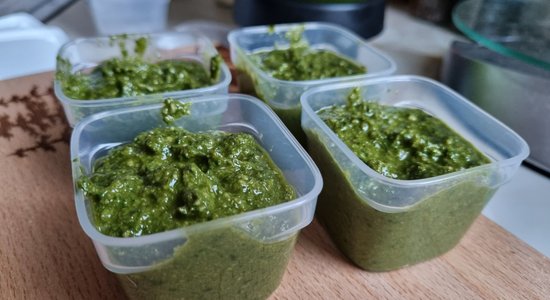 Vienkāršais pesto – tikai trīs sastāvdaļas un desmit minūtes laika