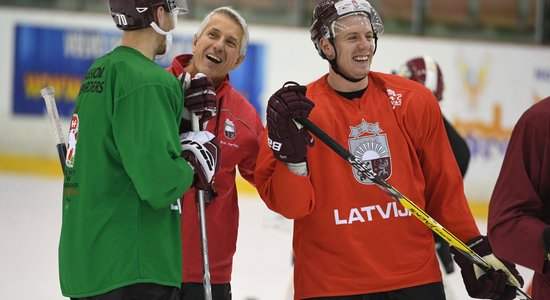 Foto: Latvijas hokeja izlases treniņš pirms došanās uz Daugavpili