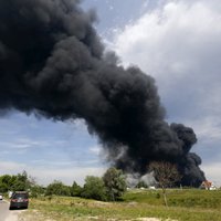 Крупный пожар на нефтебазе под Киевом; погибли пять человек