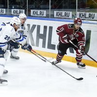 Rīgas 'Dinamo' Minskā izcīna ceturto uzvaru pamatlaikā