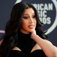 Nedēļu pirms filmēšanas sākuma Cardi B pamet 'Assisted Living'