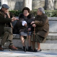 Pensijas varētu sākt pārskatīt tikai no 2017. gada