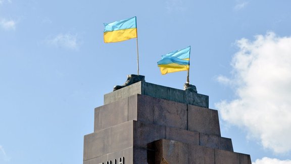 Lenin statue in Kharkiv