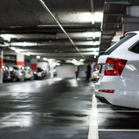 'EuroPark' pazemes autostāvvietās Rīgā ieviesta automātiskas apmaksas sistēma