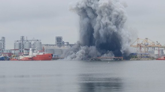 В Румынии истребитель F-18 сбил дрон, нарушивший воздушное пространство