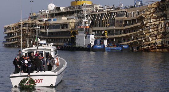 ВИДЕО: Подъем круизного лайнера Costa Concordia на воду