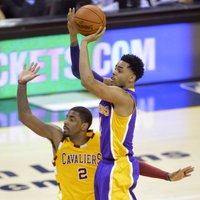 'Lakers' debitants saceļ skandālu komandā