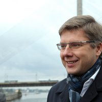 Ušakovs: Rīga atbalsta privāto autostāvvietu darbību ar nosacījumu, ka tās iekārtotas likumīgi